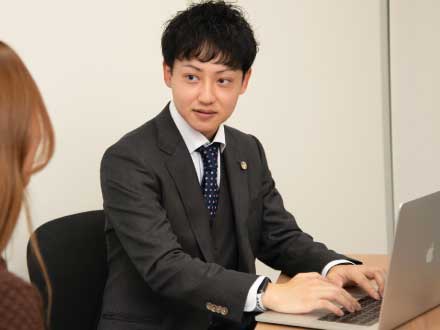 刑事事件を前提にした初動対応ができる