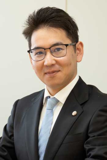 弁護士　西村 祐一