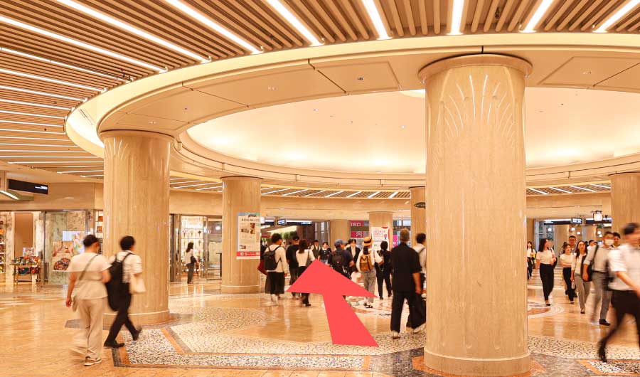 JR大阪駅中央口からのアクセス⑤