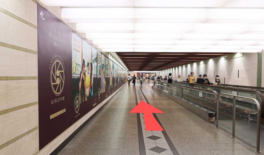 阪急梅田駅正面3階出口からのアクセス③