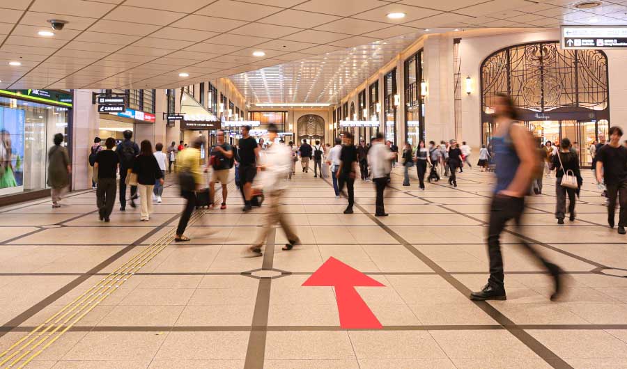 阪急梅田駅正面3階出口からのアクセス④
