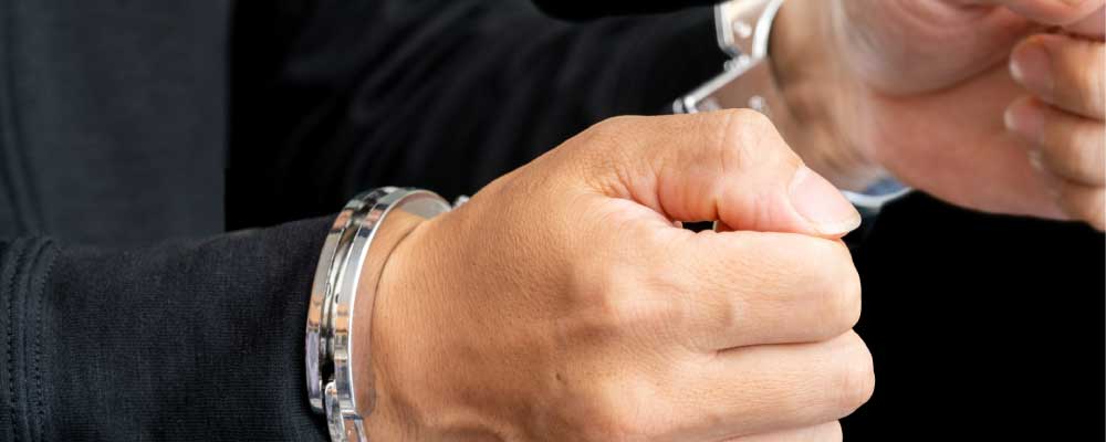 刑事