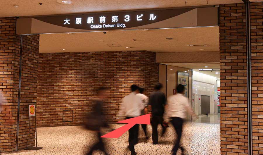 JR北新地駅東改札からのアクセス③