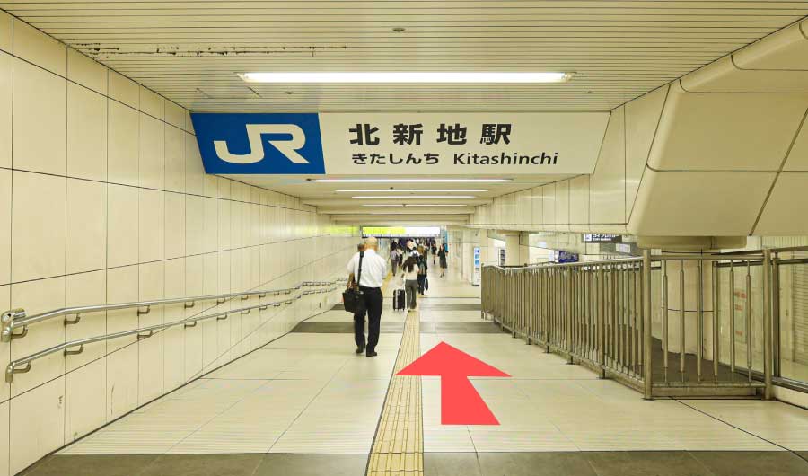 地下鉄西梅田駅南改札からのアクセス②