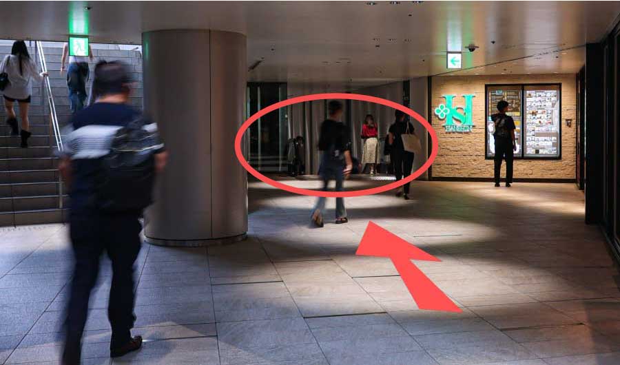 地下鉄梅田駅南改札からのアクセス⑥