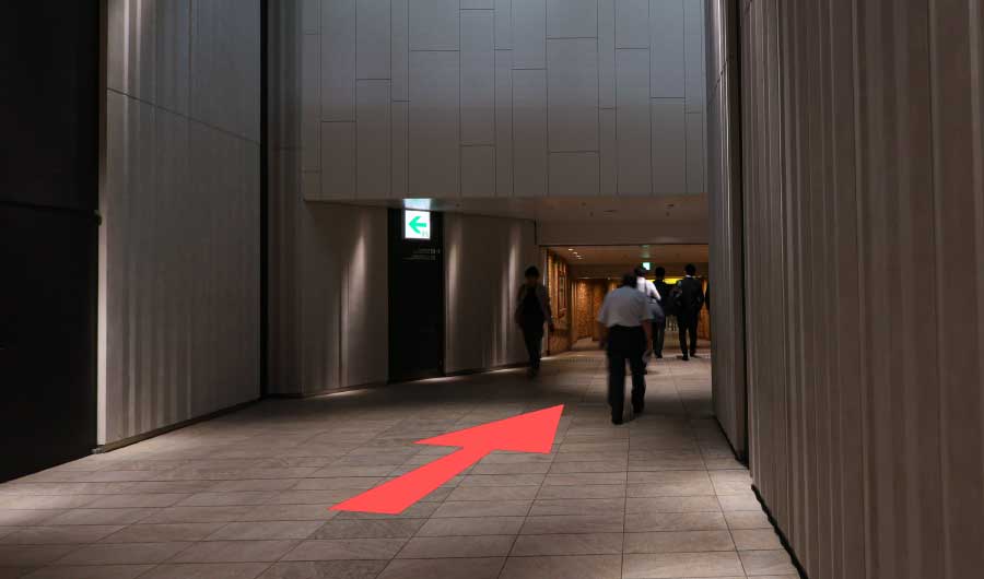 地下鉄梅田駅南改札からのアクセス⑦